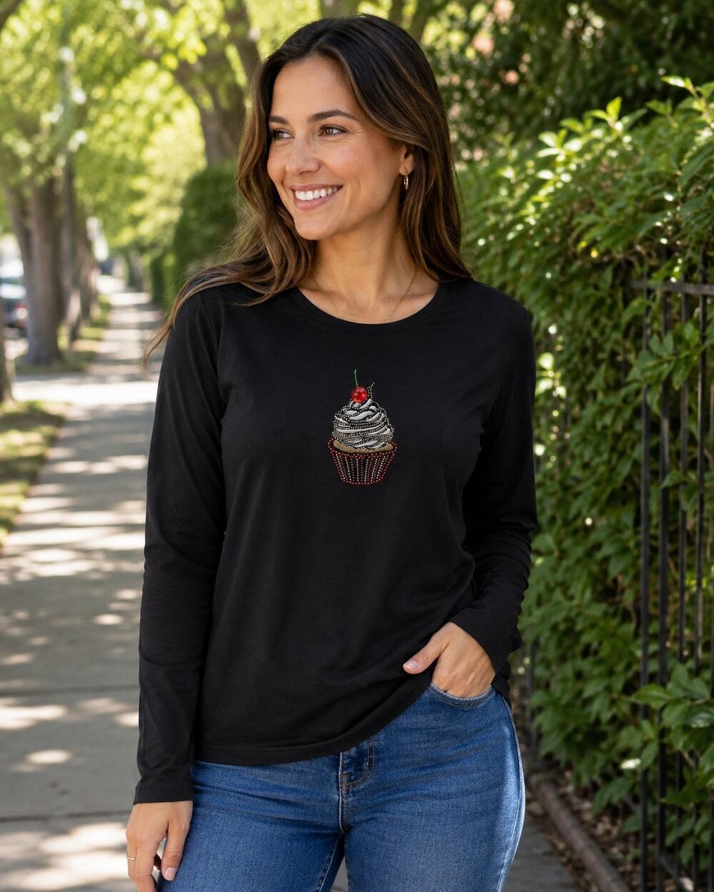 Karen Scott women's Basic top Cupcake theme black long sleeve size medium